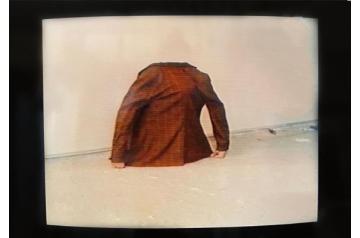 Erwin Wurm, aus der Serie 59 Stellungen [ SAV26 ]